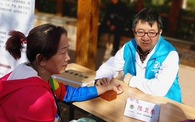 【学雷锋日】江南在线登录入口举办“爱满京城，牵手智慧家医”志愿服务活动(图3)